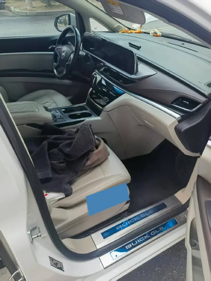 2022 Buick GL8 2.0T 237HP L4 9AT,autocango,china used car exporter,china ev exporter,chinese used car exporter,chinese used ev exporter