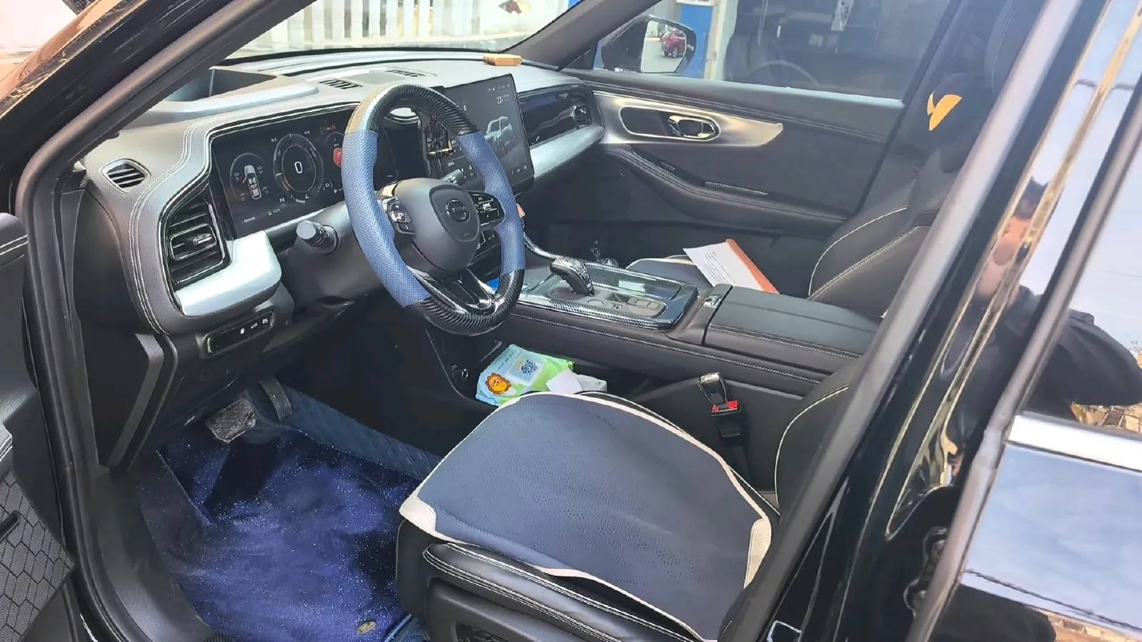 2022 GAC Trumpchi GS8 2.0T 190HP L4 E-CVT Hybrid,autocango,china used car exporter,china ev exporter,chinese used car exporter,chinese used ev exporter