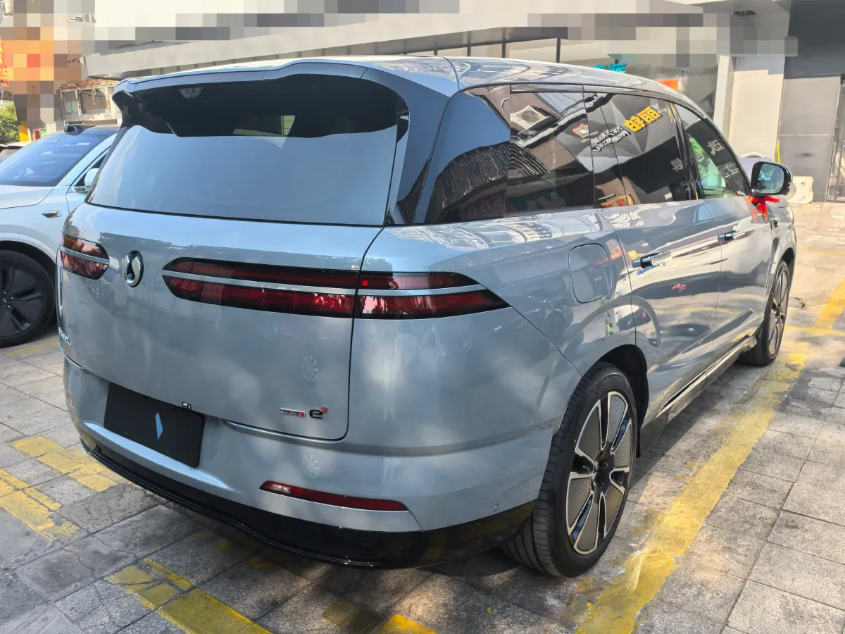 2025 Denza DenzaN8L 2.0T 207HP L4 E-CVT PHEV,autocango,china used car exporter,china ev exporter,chinese used car exporter,chinese used ev exporter