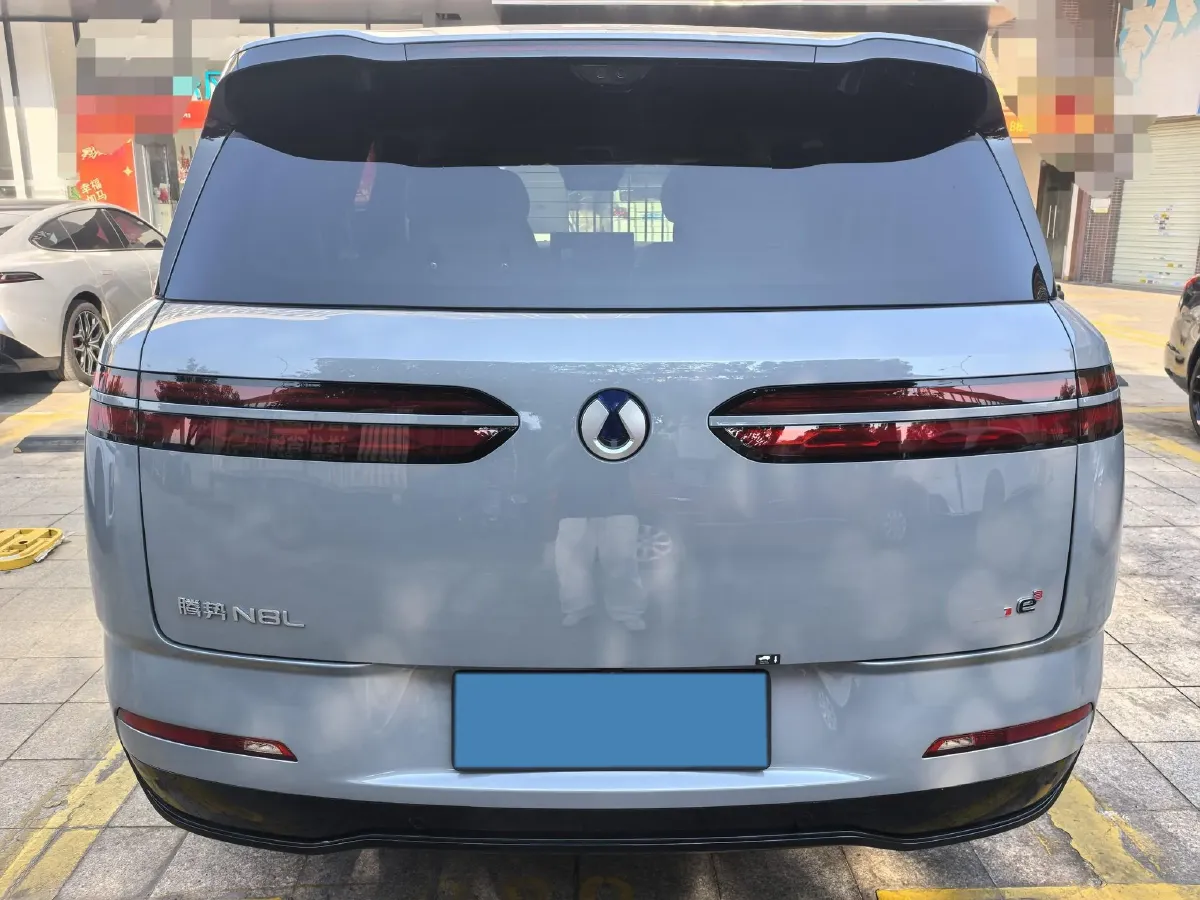 2025 Denza DenzaN8L 2.0T 207HP L4 E-CVT PHEV,autocango,china used car exporter,china ev exporter,chinese used car exporter,chinese used ev exporter