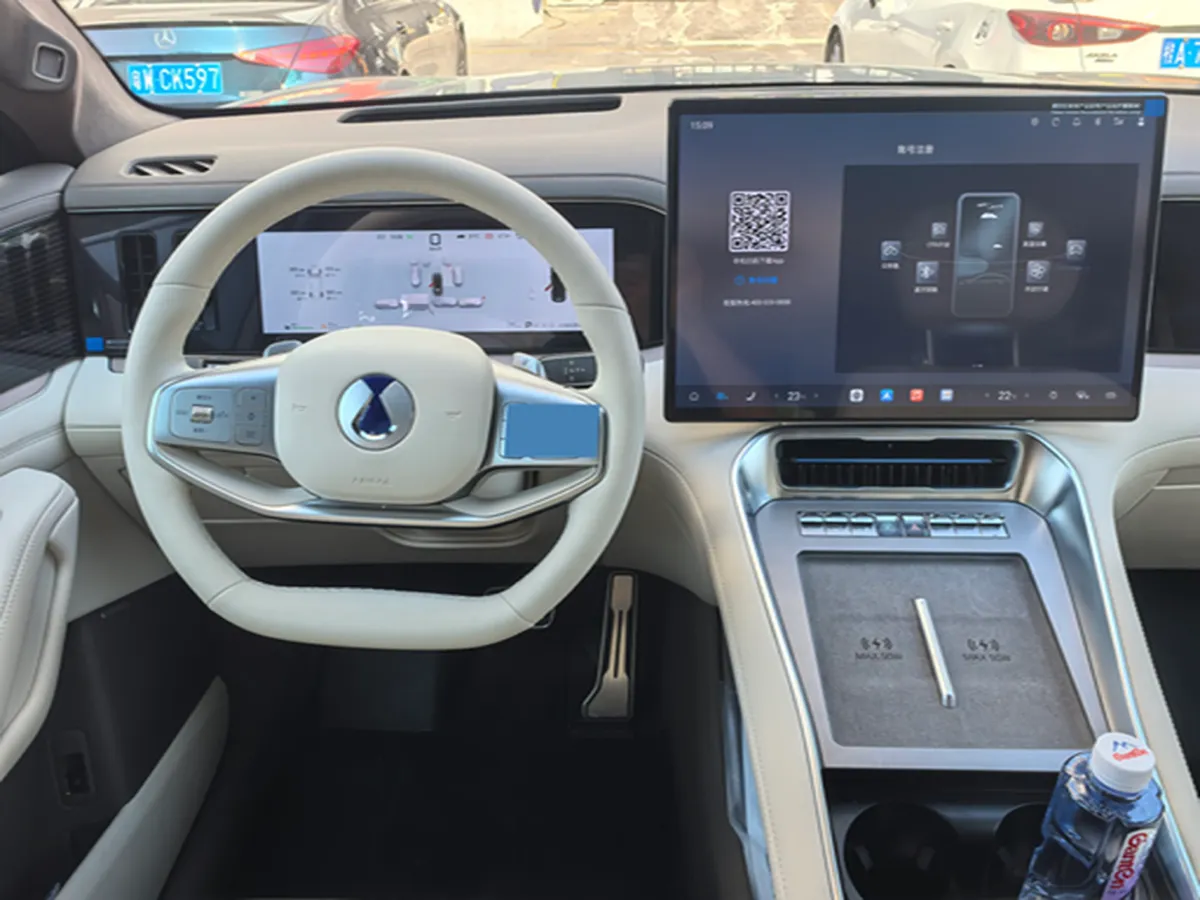 2025 Denza DenzaN8L 2.0T 207HP L4 E-CVT PHEV,autocango,china used car exporter,china ev exporter,chinese used car exporter,chinese used ev exporter