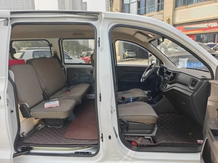 2021 ChangAn KuaYue KuaYueWang X3 1.6L 122HP L4 5MT,autocango,china used car exporter,china ev exporter,chinese used car exporter,chinese used ev exporter