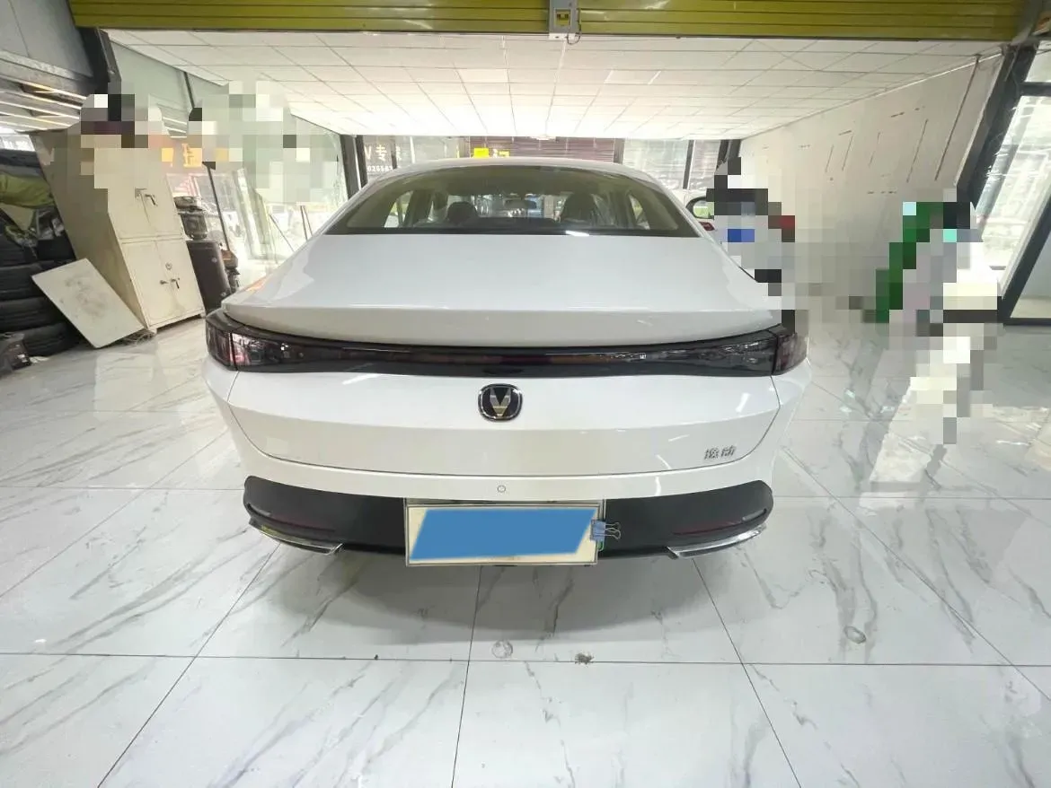 2025 ChangAn EadoPHEV 1.5L 98HP L4 E-CVT PHEV,autocango,china used car exporter,china ev exporter,chinese used car exporter,chinese used ev exporter