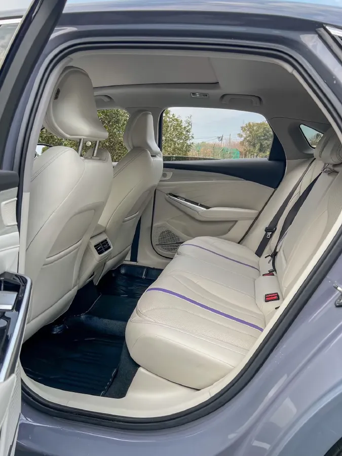 2024 Geely Preface 1.5T 163HP L4 3DHT Hybrid,autocango,china used car exporter,china ev exporter,chinese used car exporter,chinese used ev exporter