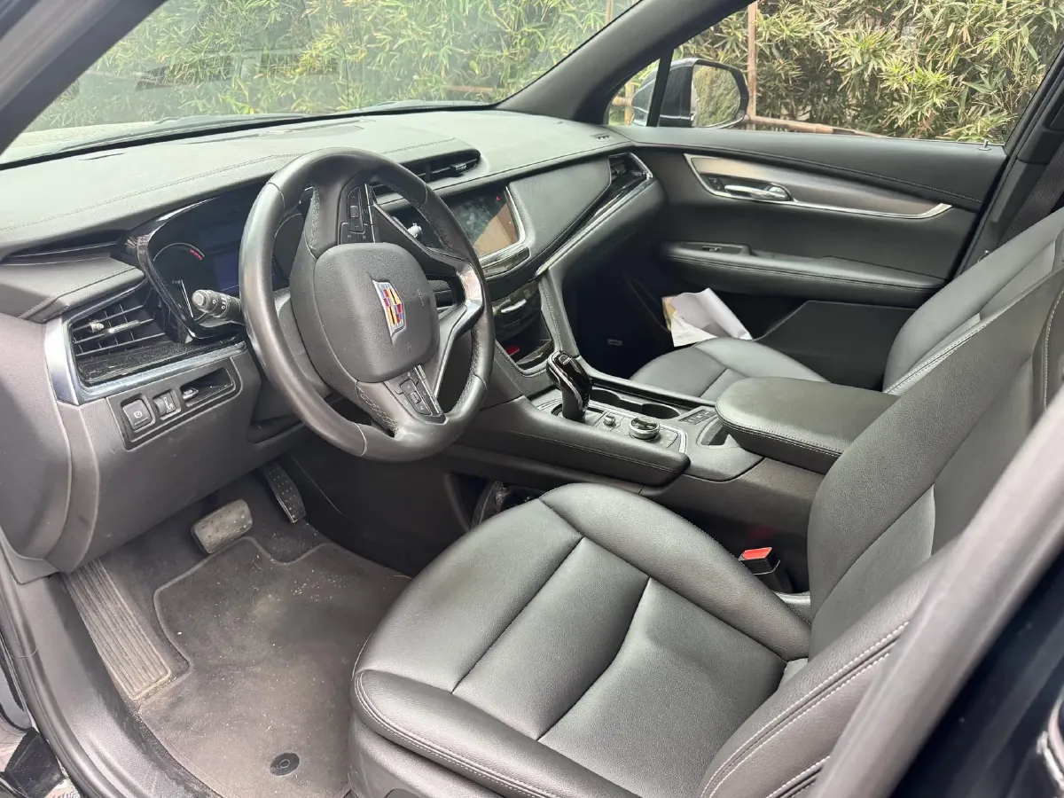 2021 Cadillac XT6 2.0T 237HP L4 9AT,autocango,china used car exporter,china ev exporter,chinese used car exporter,chinese used ev exporter