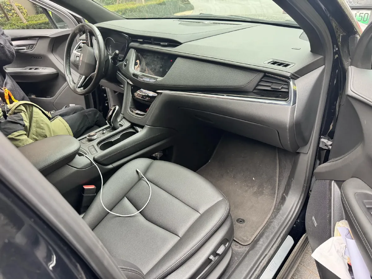 2021 Cadillac XT6 2.0T 237HP L4 9AT,autocango,china used car exporter,china ev exporter,chinese used car exporter,chinese used ev exporter