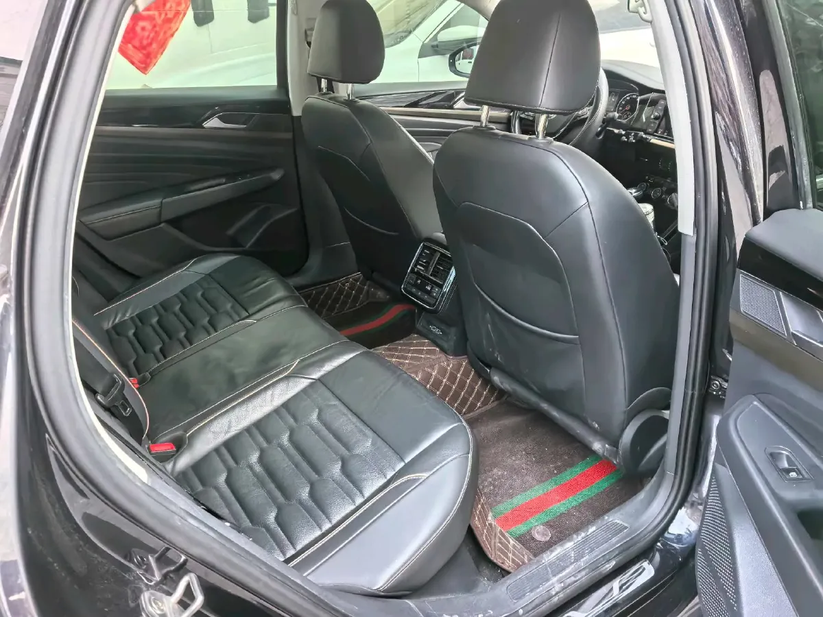 2019 Skoda Kodiak 2.0T 186HP L4 7DCT,autocango,china used car exporter,china ev exporter,chinese used car exporter,chinese used ev exporter