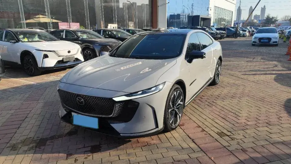 2024 Mazda EZ-6 BEV 68.8KWH