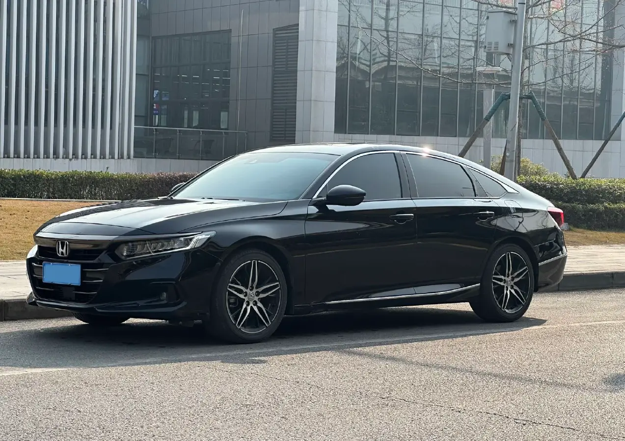 2022 Honda Accord 1.5T 194HP L4 CVT