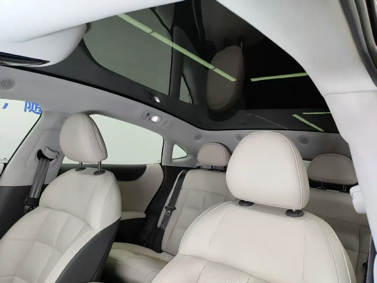 2024 IM L6 BEV 75KWH,autocango,china used car exporter,china ev exporter,chinese used car exporter,chinese used ev exporter