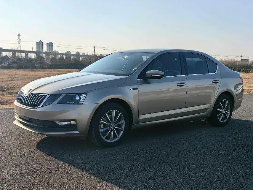 2019 Skoda Octavia 1.5L 116HP L4 6AT