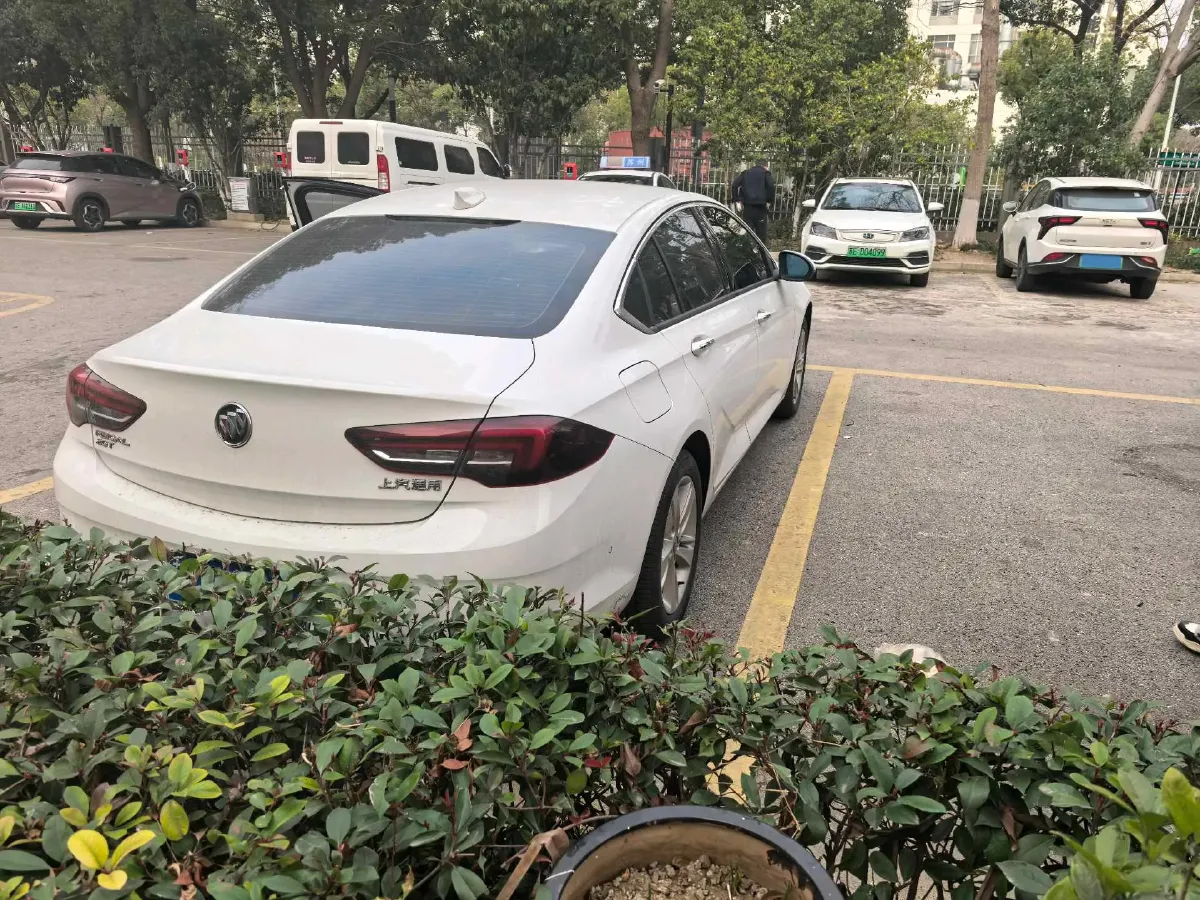 2019 Buick Regal 1.5T 170HP L4 9AT,autocango,china used car exporter,china ev exporter,chinese used car exporter,chinese used ev exporter