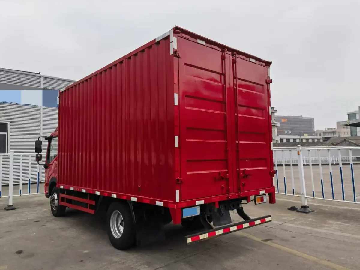 2023 Dongfeng RuiQi 2.4L 158HP L4 5MT,autocango,china used car exporter,china ev exporter,chinese used car exporter,chinese used ev exporter