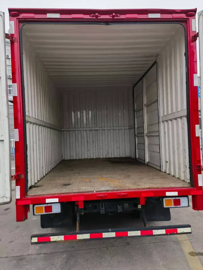 2023 Dongfeng RuiQi 2.4L 158HP L4 5MT,autocango,china used car exporter,china ev exporter,chinese used car exporter,chinese used ev exporter