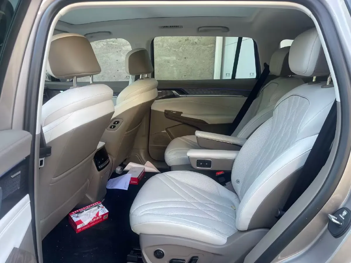 2023 Roewe RX9 2.0T 242HP L4 9AT,autocango,china used car exporter,china ev exporter,chinese used car exporter,chinese used ev exporter