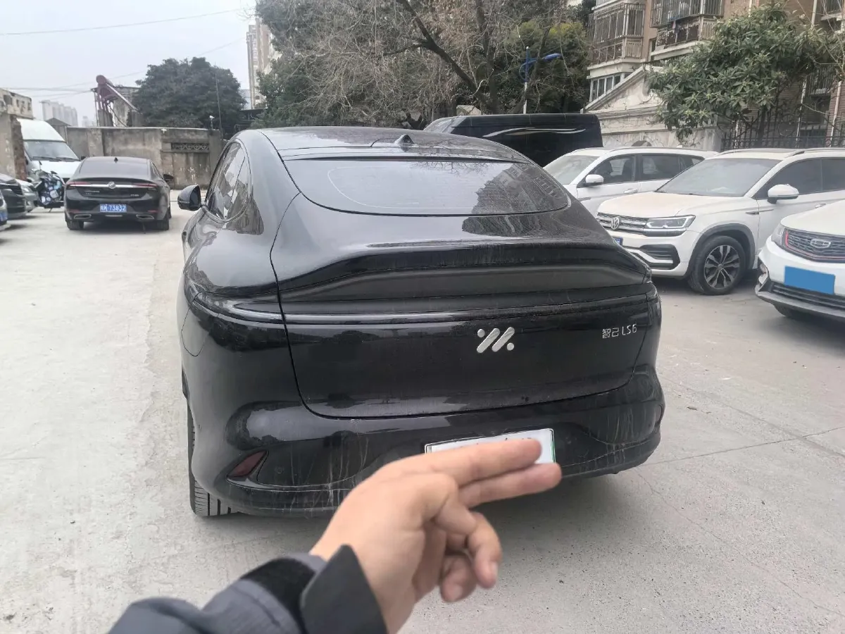 2023 IM LS6 BEV 71KWH,autocango,china used car exporter,china ev exporter,chinese used car exporter,chinese used ev exporter