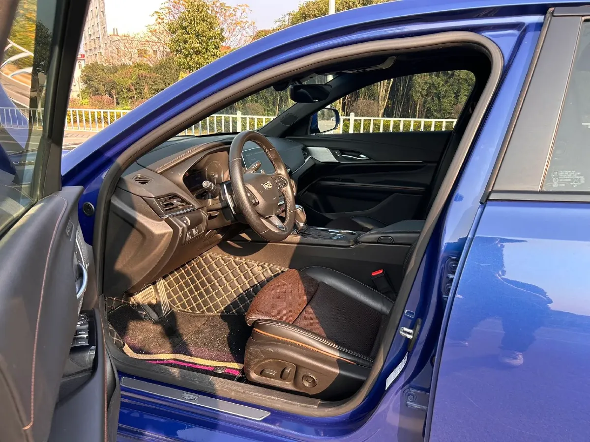 2020 Cadillac CT4 2.0T 237HP L4 8AT,autocango,china used car exporter,china ev exporter,chinese used car exporter,chinese used ev exporter