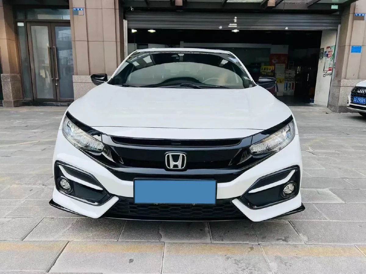 2021 Honda Civic 1.5T 177HP L4 6MT,autocango,china used car exporter,china ev exporter,chinese used car exporter,chinese used ev exporter