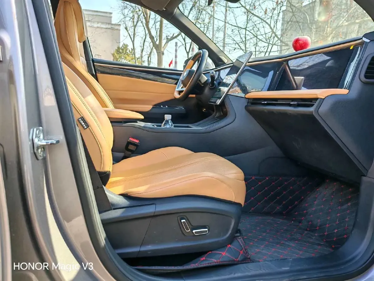 2023 Geely Galaxy L7 1.5T 163HP L4 3DHT PHEV 18.7KWH,autocango,china used car exporter,china ev exporter,chinese used car exporter,chinese used ev exporter