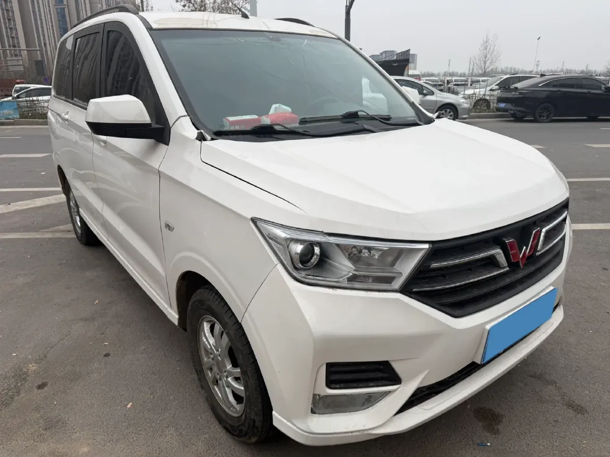 2021 Yema SiPaiKa 1.5L 109HP L4 5MT,autocango,china used car exporter,china ev exporter,chinese used car exporter,chinese used ev exporter