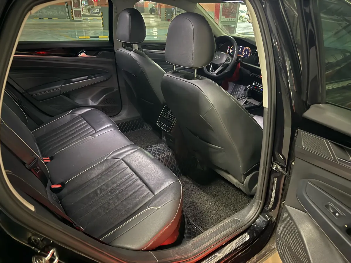 2022 Skoda Kodiak GT 2.0T 186HP L4 7DCT,autocango,china used car exporter,china ev exporter,chinese used car exporter,chinese used ev exporter