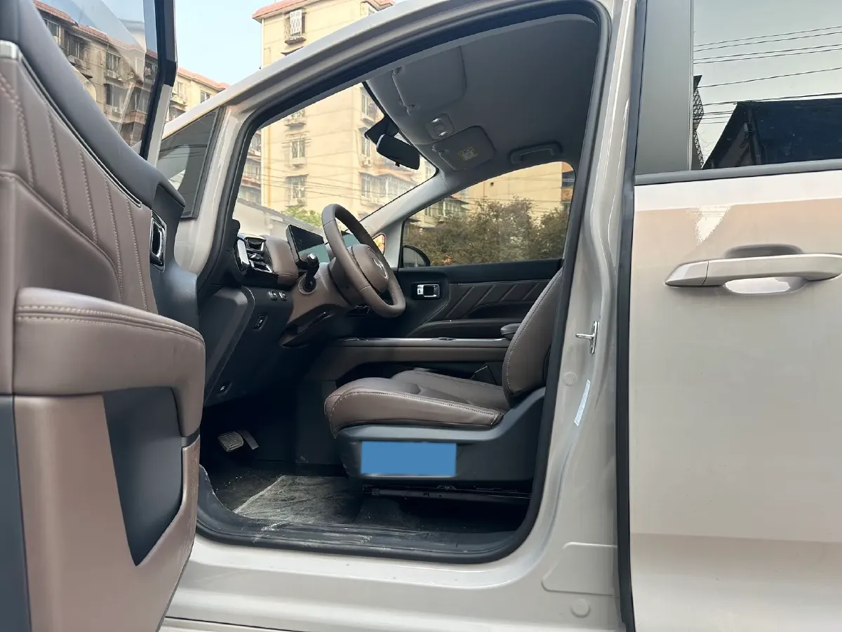 2025 Geely Galaxy L6 1.5L 112HP L4 1DHT PHEV 19.09KWH,autocango,china used car exporter,china ev exporter,chinese used car exporter,chinese used ev exporter