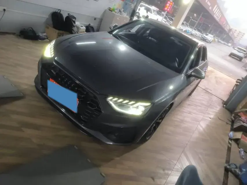 2020 Audi A4L 2.0T 190HP L4 7DCT