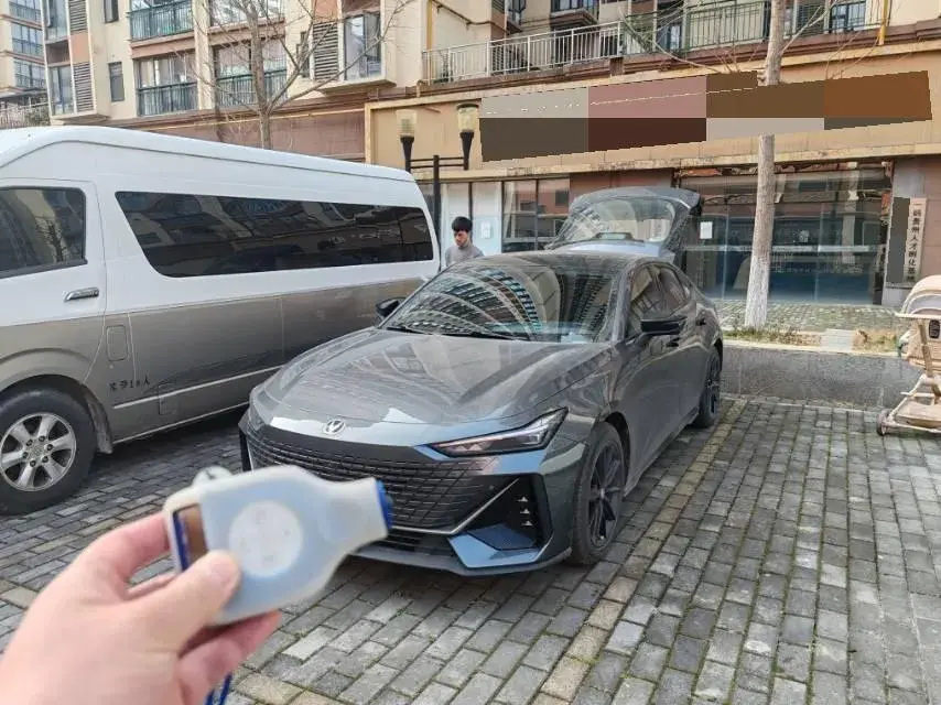 2022 ChangAn UNI-V 1.5T 188HP L4 7DCT