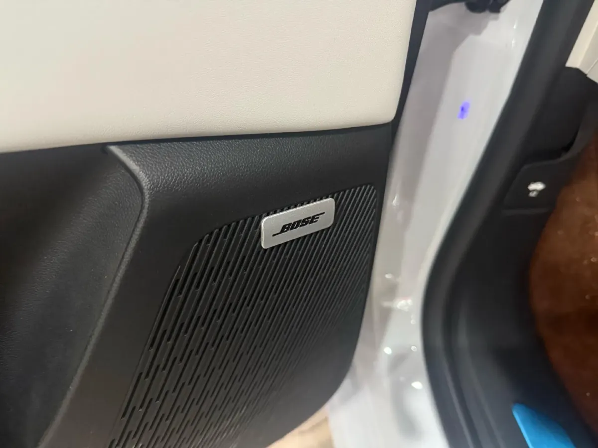 2024 Buick GL8 1.5T 180HP L4 2DHT PHEV 24.4KWH,autocango,china used car exporter,china ev exporter,chinese used car exporter,chinese used ev exporter