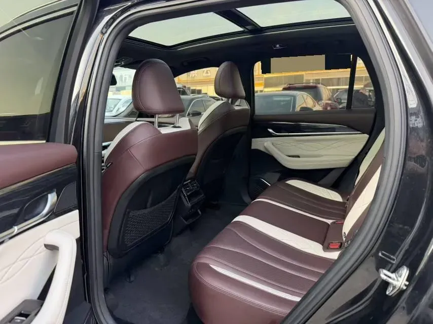 2021 Geely Monjaro 2.0T 218HP L4 7DCT,autocango,china used car exporter,china ev exporter,chinese used car exporter,chinese used ev exporter
