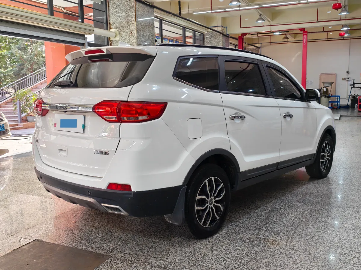 2017 LiFan MaiWei 1.8L 133HP L4 5MT,autocango,china used car exporter,china ev exporter,chinese used car exporter,chinese used ev exporter
