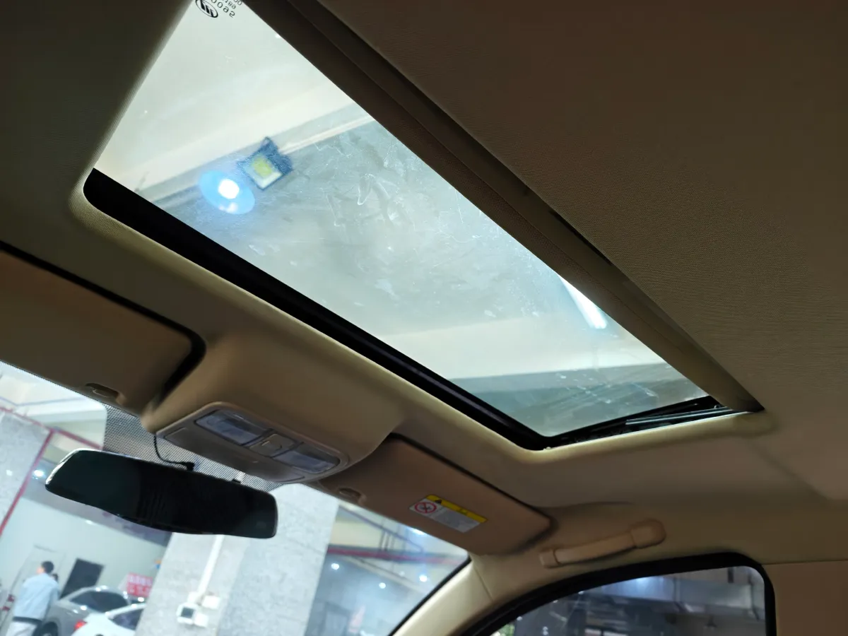 2017 LiFan MaiWei 1.8L 133HP L4 5MT,autocango,china used car exporter,china ev exporter,chinese used car exporter,chinese used ev exporter