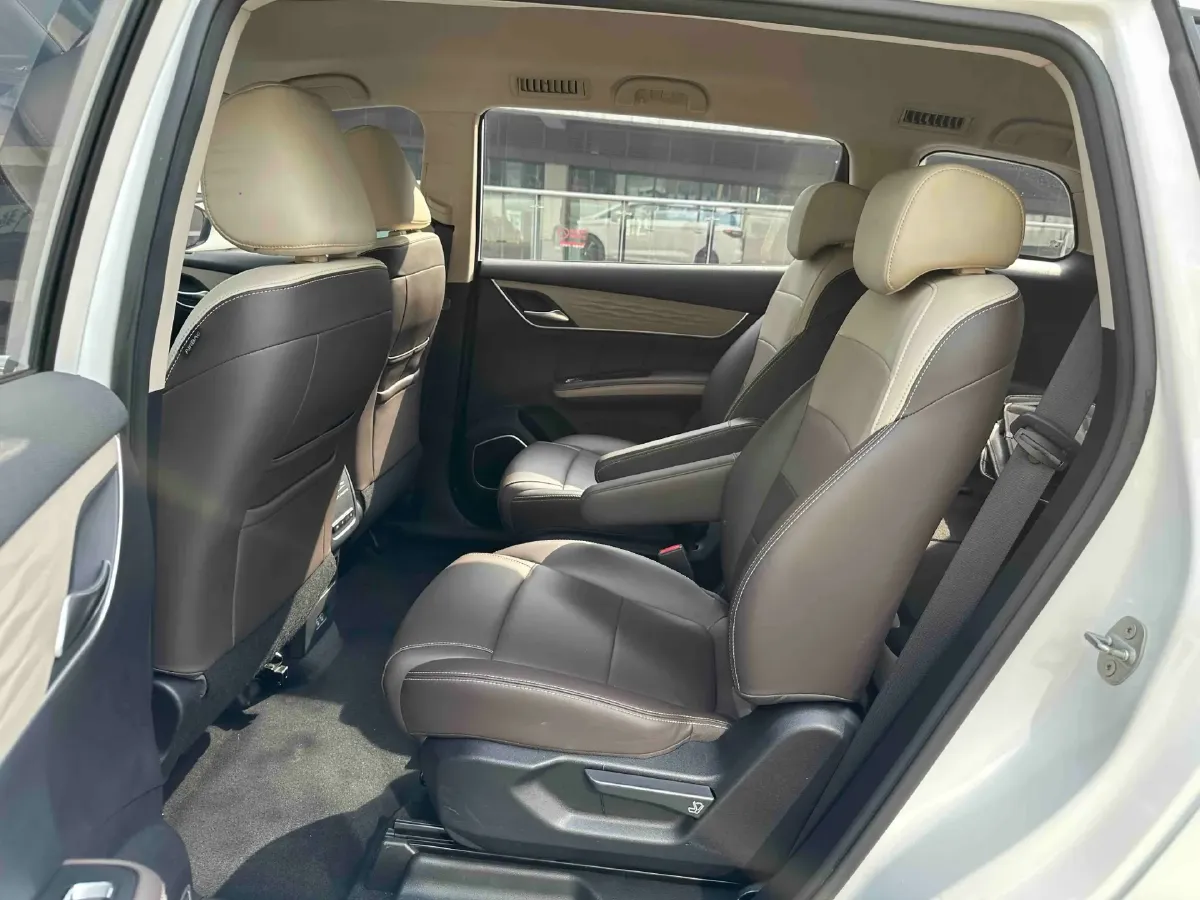 2022 Skyworth HT-i 1.5L 110HP L4 E-CVT PHEV 21.68KWH,autocango,china used car exporter,china ev exporter,chinese used car exporter,chinese used ev exporter