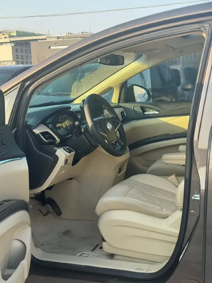 2023 Buick GL8 2.0T 237HP L4 9AT,autocango,china used car exporter,china ev exporter,chinese used car exporter,chinese used ev exporter