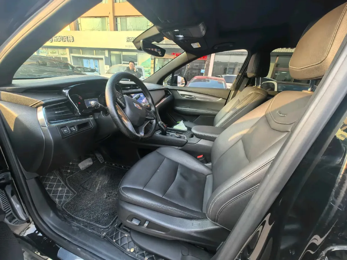 2021 Cadillac XT6 2.0T 237HP L4 9AT,autocango,china used car exporter,china ev exporter,chinese used car exporter,chinese used ev exporter