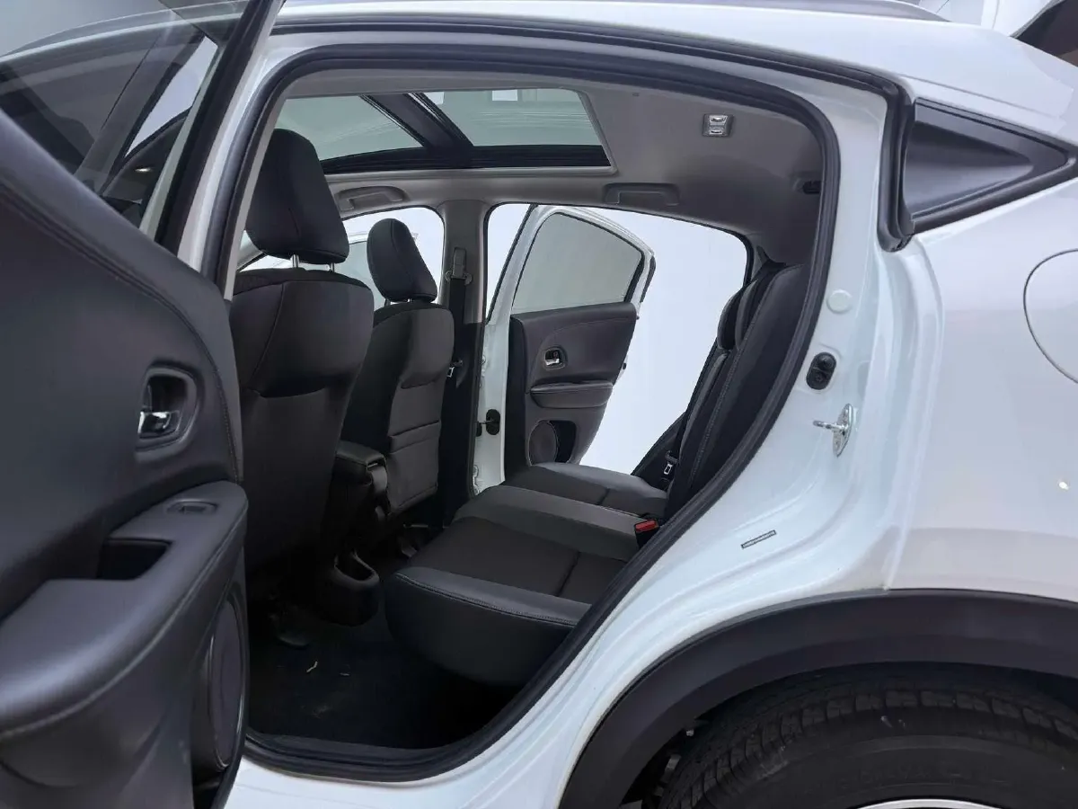 2020 Honda Vezel 1.5L 131HP L4 CVT,autocango,china used car exporter,china ev exporter,chinese used car exporter,chinese used ev exporter