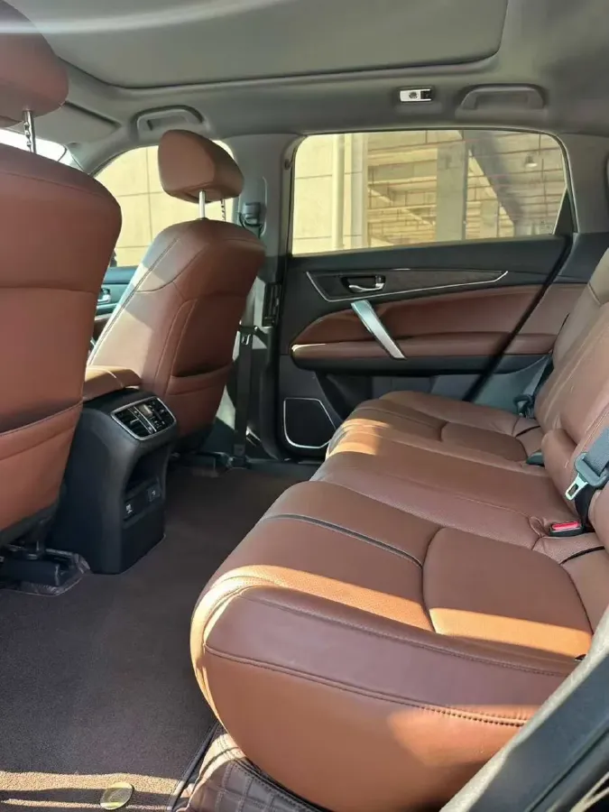 2020 Honda UR-V 2.0T 272HP L4 9AT,autocango,china used car exporter,china ev exporter,chinese used car exporter,chinese used ev exporter