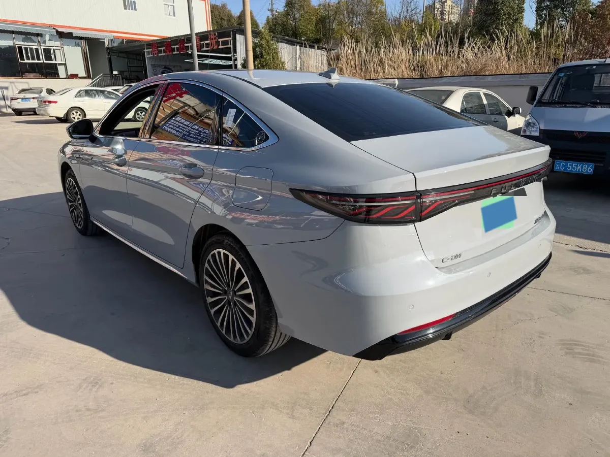 2025 Fulwin FulwinA8L 1.5T 156HP L4 1DHT PHEV 18.67KWH,autocango,china used car exporter,china ev exporter,chinese used car exporter,chinese used ev exporter
