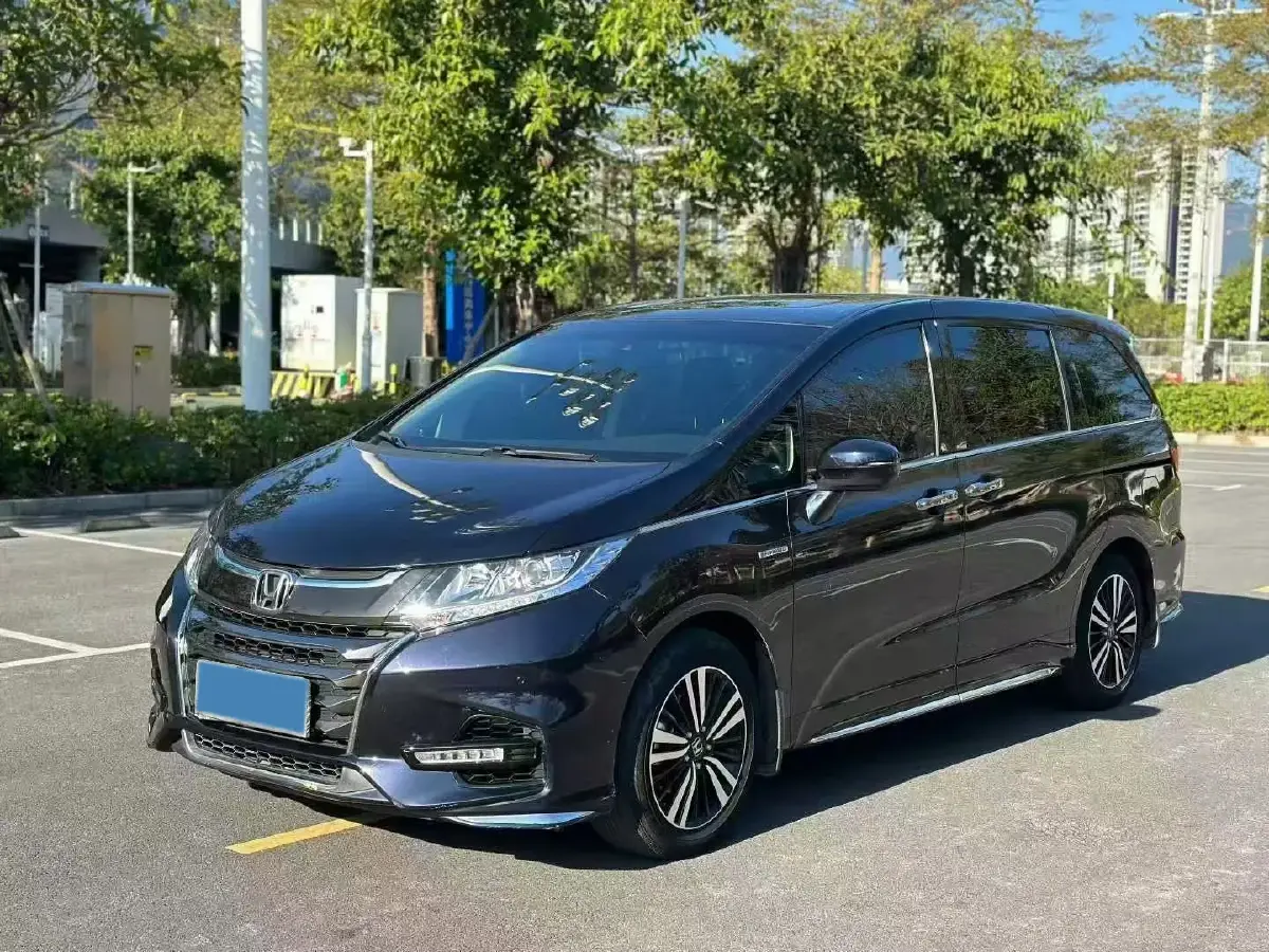 2021 Honda Odyssey 2.0L 146HP L4 E-CVT Hybrid