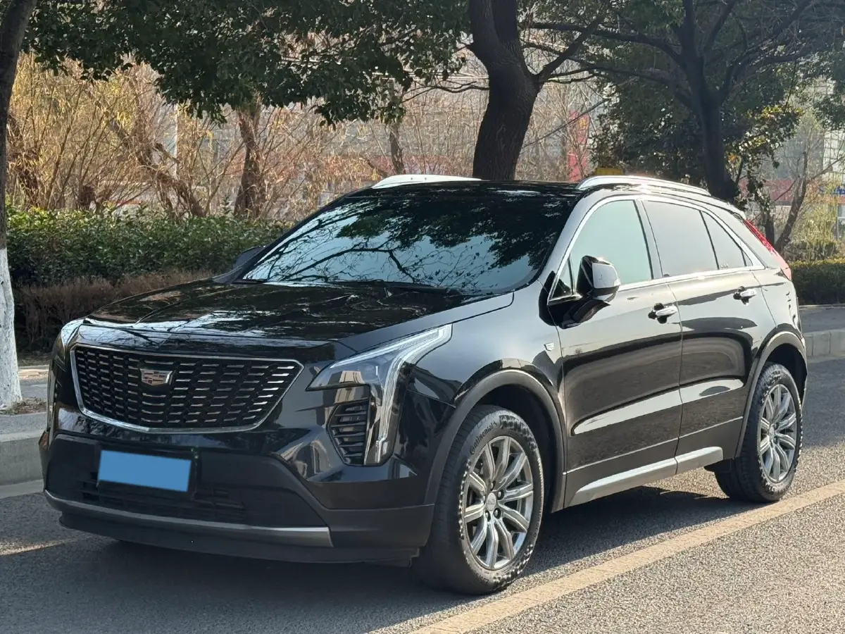 2020 Cadillac XT4 2.0T 241HP L4 9AT