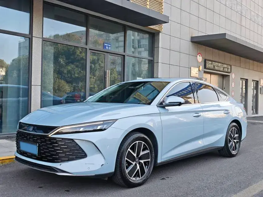 2024 BYD QinL 1.5L 101HP L4 E-CVT PHEV 15.87KWH