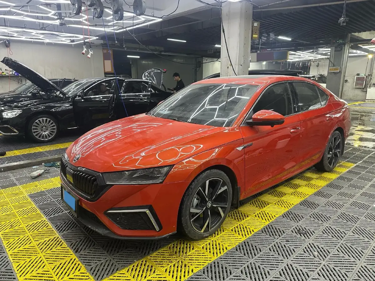 2021 Skoda Octavia 1.4T 150HP L4 7DCT