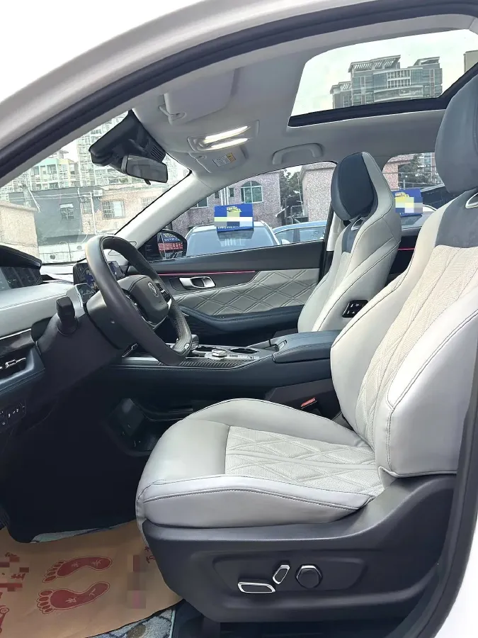 2022 ChangAn UNI-K iDD 1.5T 170HP L4 6TCT PHEV 30.74KWH,autocango,china used car exporter,china ev exporter,chinese used car exporter,chinese used ev exporter