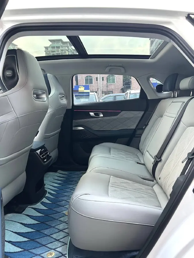 2022 ChangAn UNI-K iDD 1.5T 170HP L4 6TCT PHEV 30.74KWH,autocango,china used car exporter,china ev exporter,chinese used car exporter,chinese used ev exporter