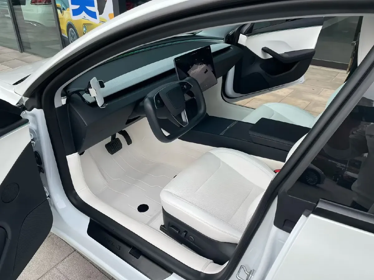 2023 Buick EnvisionPlus 2.0T 237HP L4 9AT,autocango,china used car exporter,china ev exporter,chinese used car exporter,chinese used ev exporter