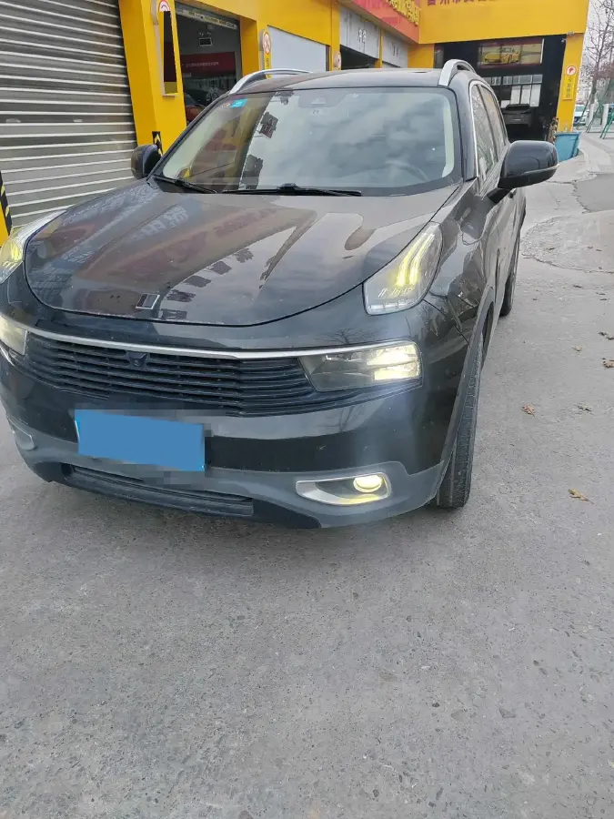 2019 Beijing BJ40 2.0T 218HP L4 6AT