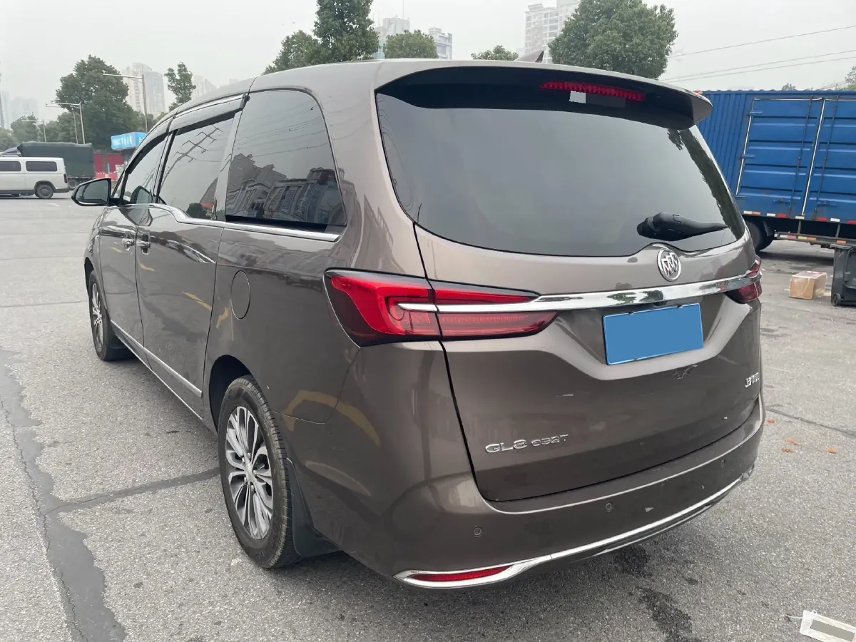 2021 Buick GL8 2.0T 237HP L4 9AT,autocango,china used car exporter,china ev exporter,chinese used car exporter,chinese used ev exporter