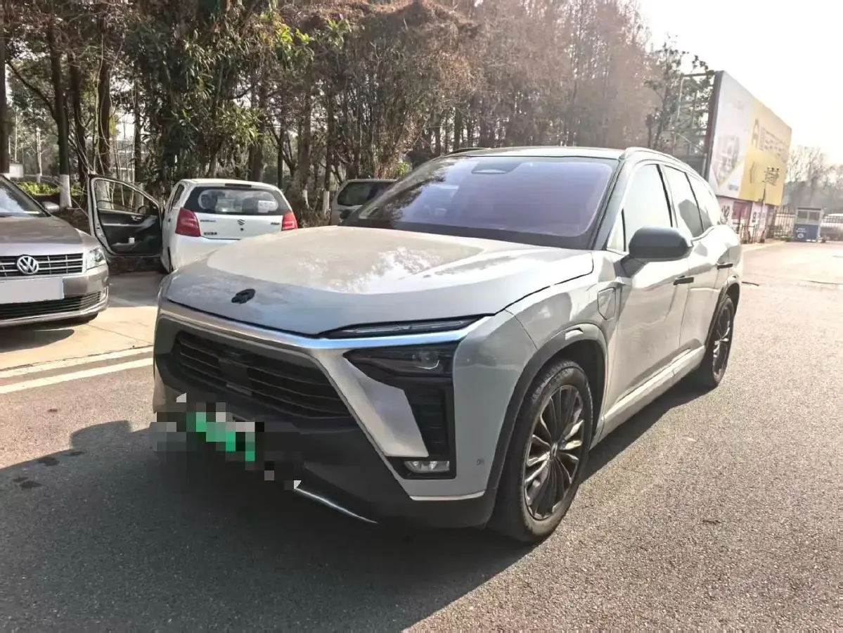 2020 NIO ES8 BEV 70KWH