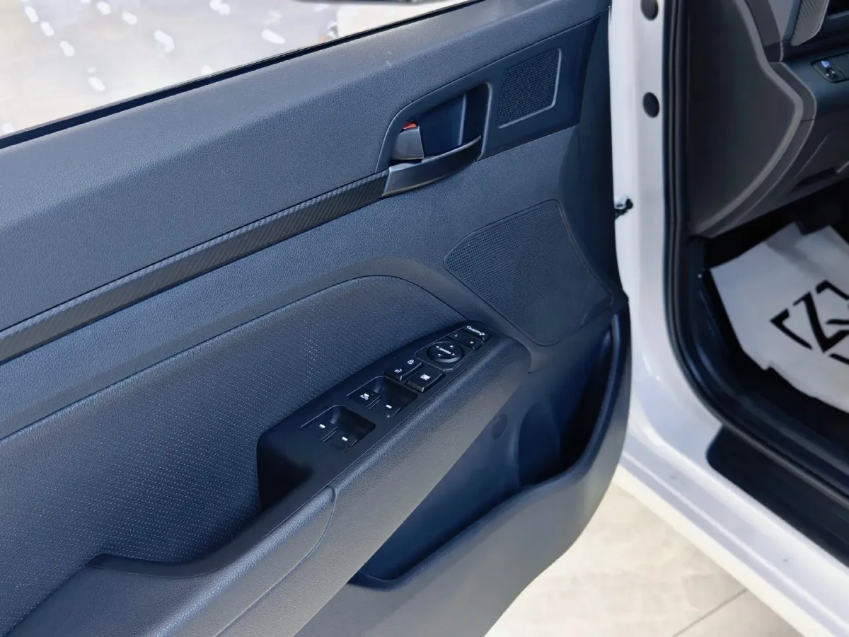 2019 Hyundai Elantra 1.4T 130HP L4 7DCT,autocango,china used car exporter,china ev exporter,chinese used car exporter,chinese used ev exporter