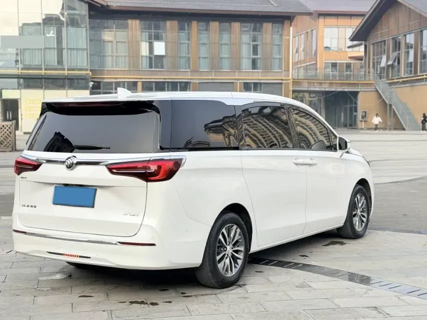 2022 Buick GL8 2.0T 237HP L4 9AT,autocango,china used car exporter,china ev exporter,chinese used car exporter,chinese used ev exporter